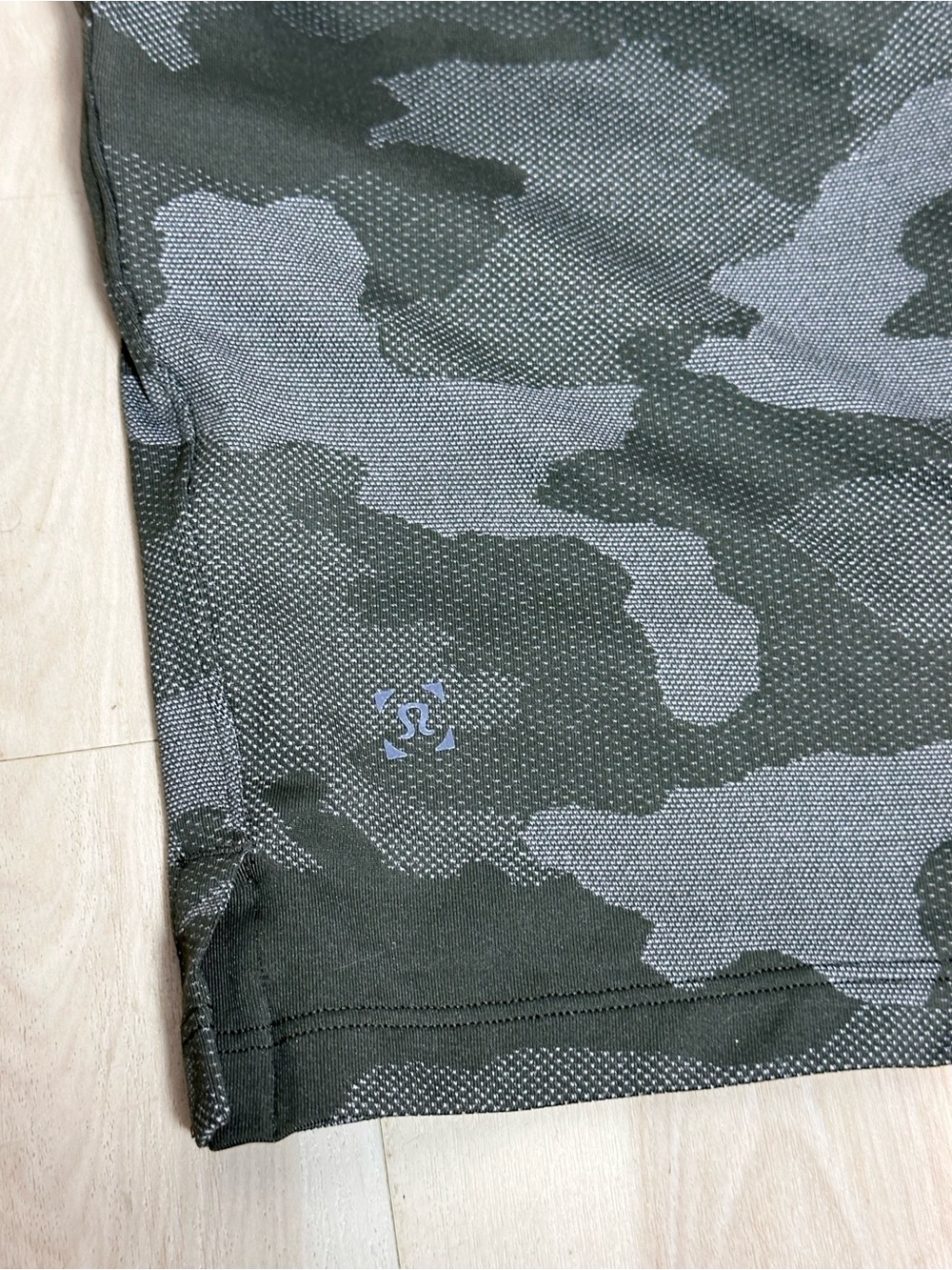 Lululemon T.H.E. Short 7" Mesh Linerless M Variegated Mesh Camo Max Dark Olive - Picture 11 of 15